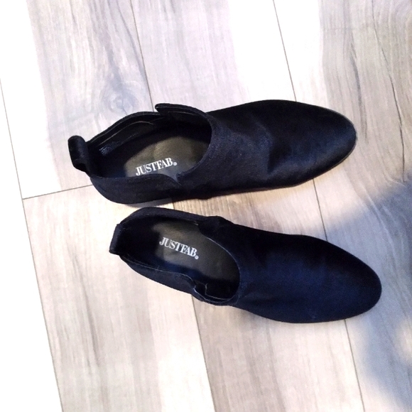 Just Fab Velvet-like Black Ankle Boots Size 9 - Picture 4 of 6